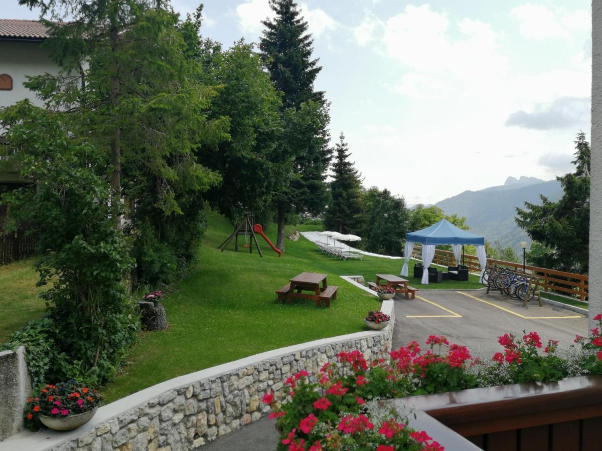 Hotel Trentino 폴가리아 외부 사진