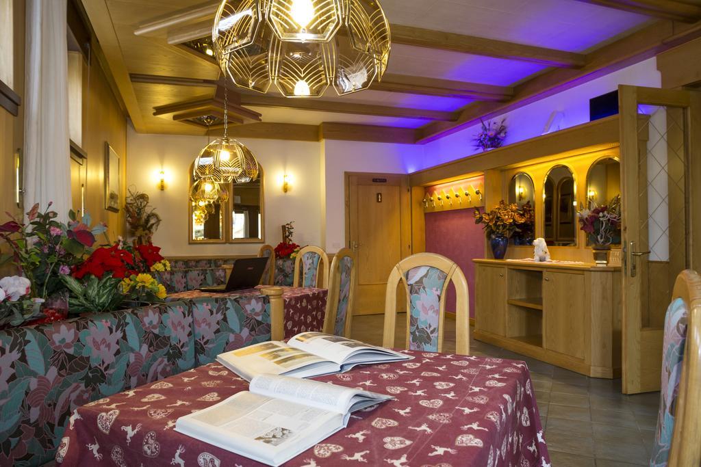 Hotel Trentino 폴가리아 외부 사진