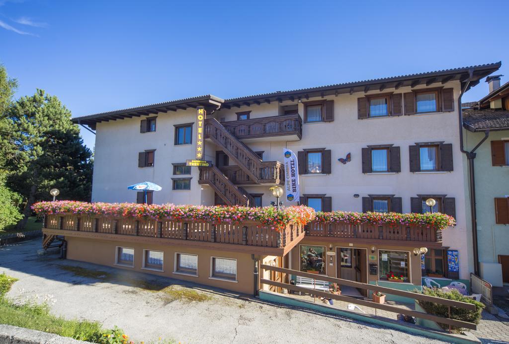 Hotel Trentino 폴가리아 외부 사진